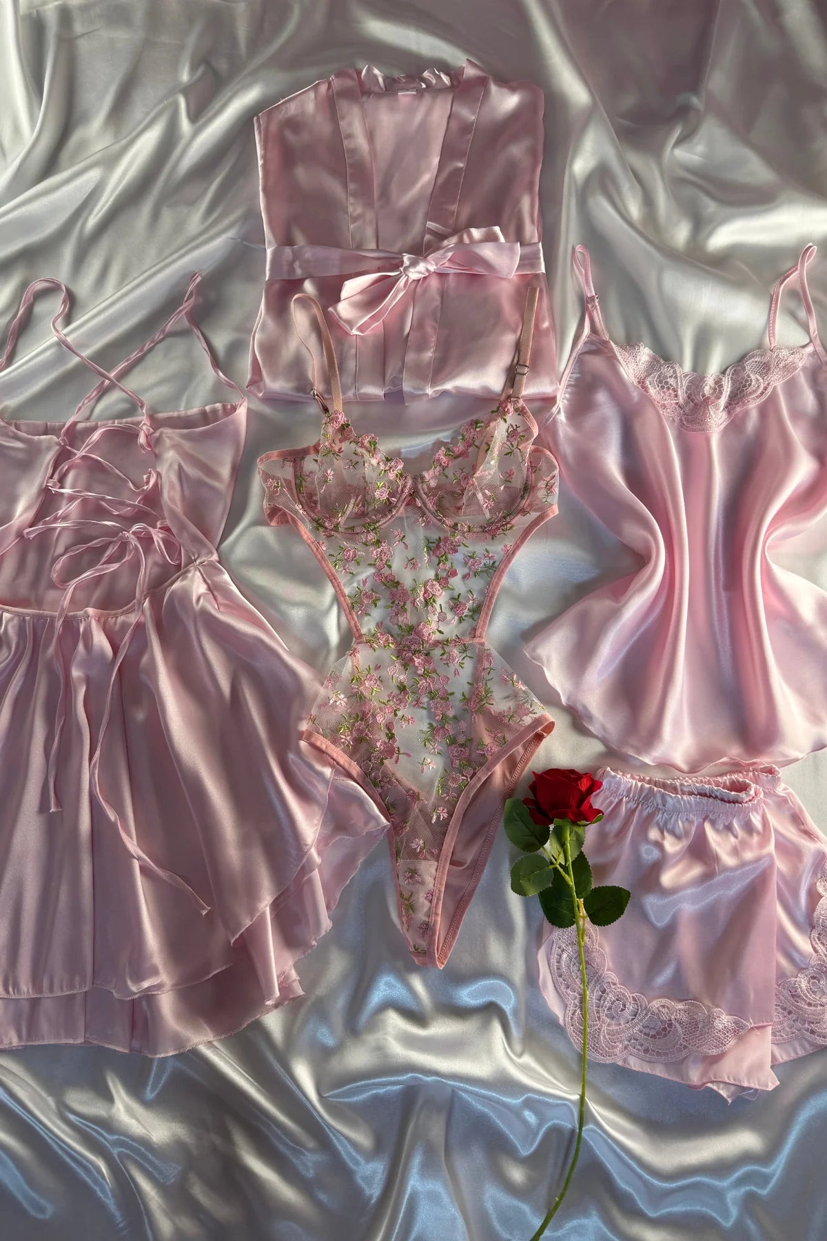 Barbie Floral İpeksi Saten 6 Parçalı Bodysuit Set